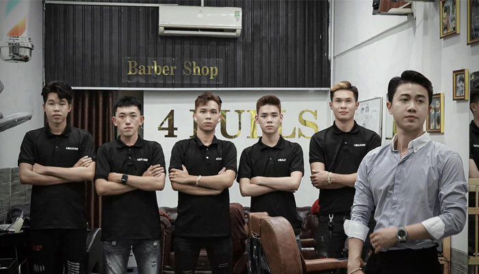 Barber 4 Bulls là tiệm cắt tóc đẹp ở Vĩnh Long