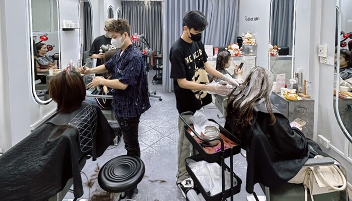 salon cắt tóc nữ đẹp ở Long Biên