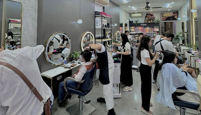 Salon Tóc Vinh - Buôn Ma Thuột là gợi ý cho thắc mắc làm tóc ở đâu đẹp Đắk Lắk