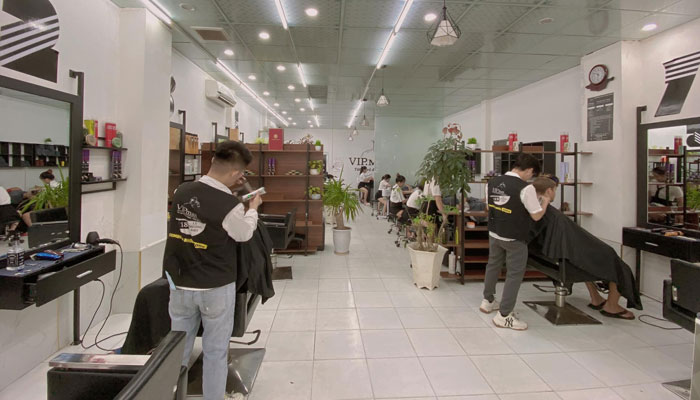 Salon Vipman Huế - Chuỗi Cắt Tóc Nam là tiệm cắt tóc đẹp Huế