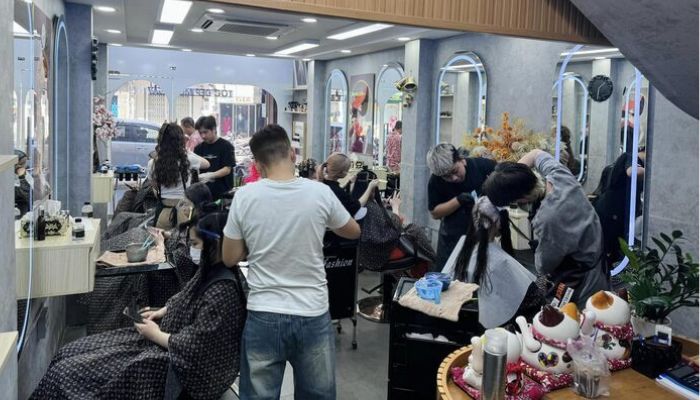 tiệm cắt tóc nữ phú nhuận giá rẻ nhất