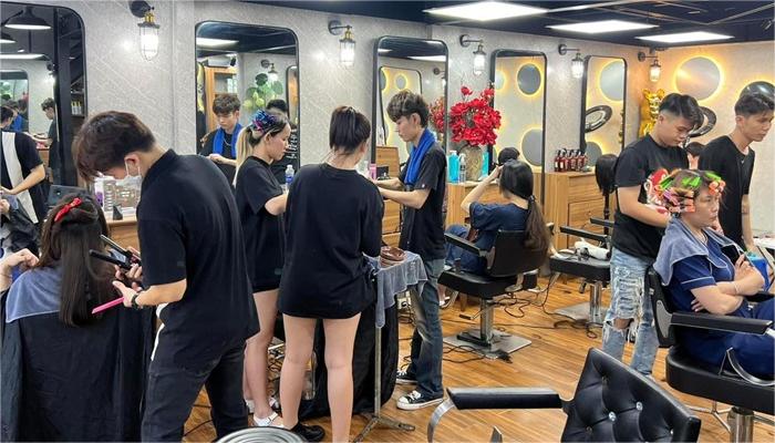 tiệm cắt tóc uy tín ở Khánh Hòa