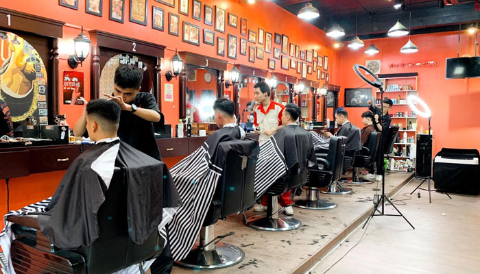 Vitamin Barber Shop là tiệm cắt tóc đẹp ở Huế