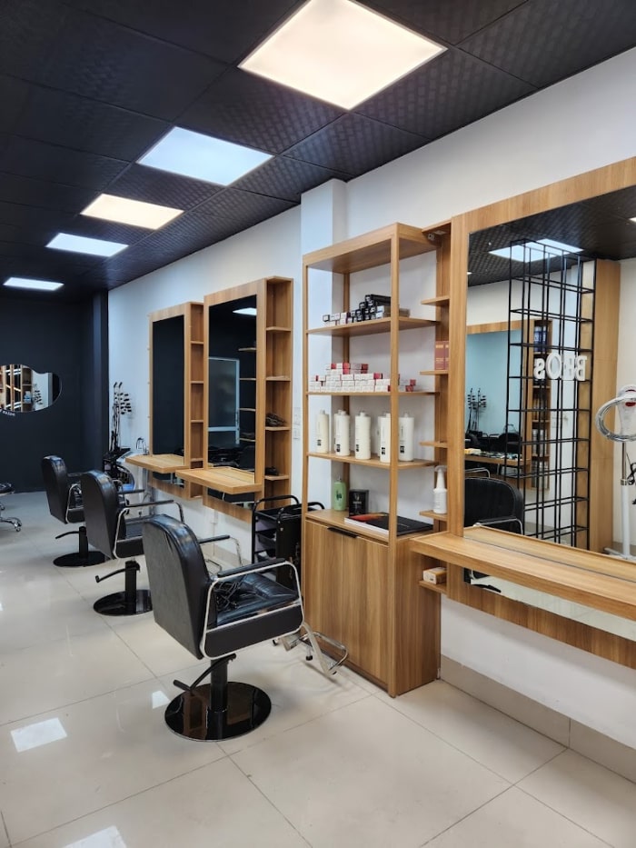tiệm cắt tóc huyện Hoài Đức
