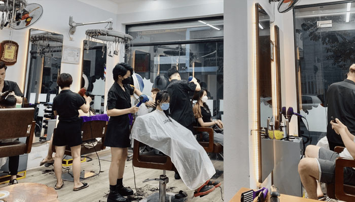 Tiệm cắt tóc nữ đẹp ở Bình Định