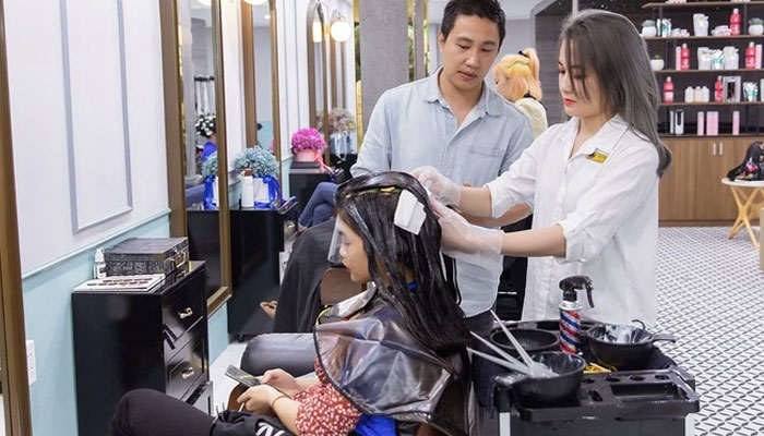 Tiệm cắt tóc nữ đẹp ở Trà Vinh thân thiện